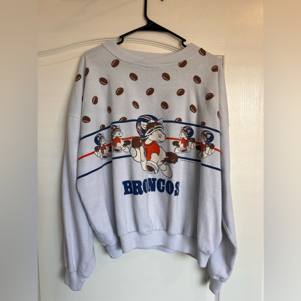 Vintage broncos crew neck